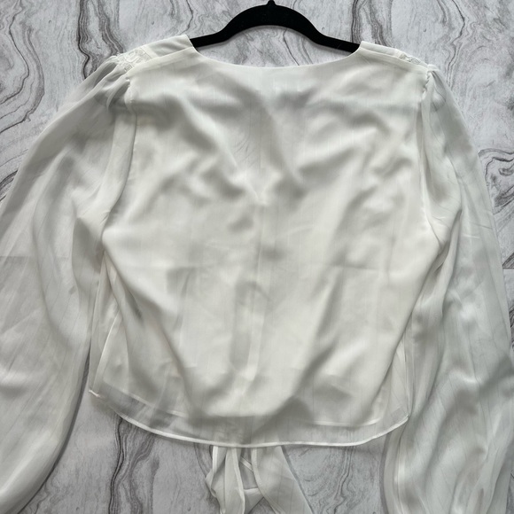NWT White Blouse - Picture 4 of 5